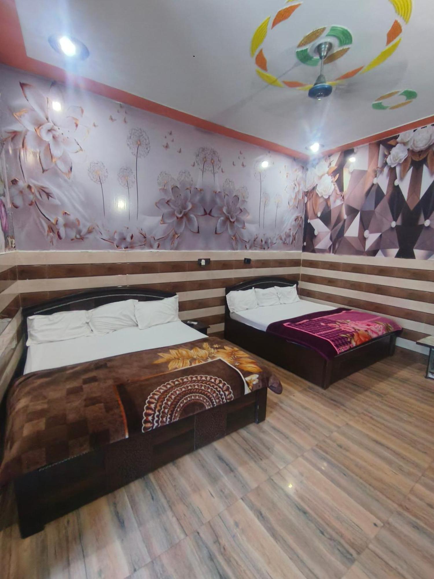 K.D.Dham-Near Prem Mandir Hotel Vrindavan Exterior photo