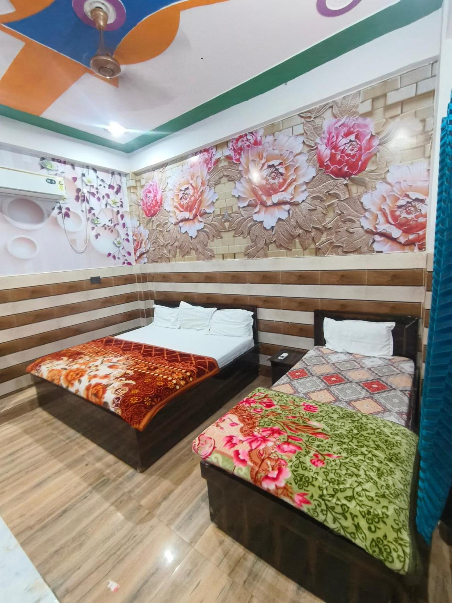 K.D.Dham-Near Prem Mandir Hotel Vrindavan Exterior photo
