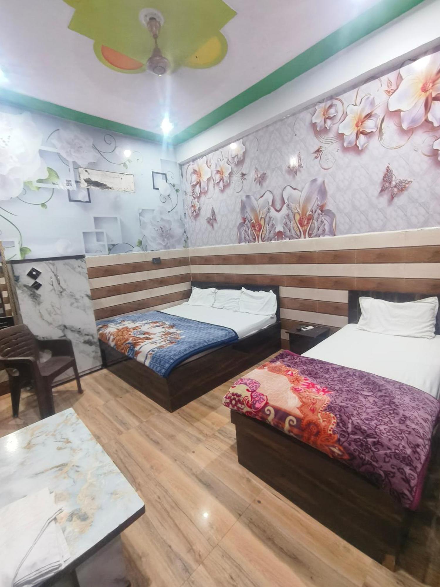 K.D.Dham-Near Prem Mandir Hotel Vrindavan Exterior photo