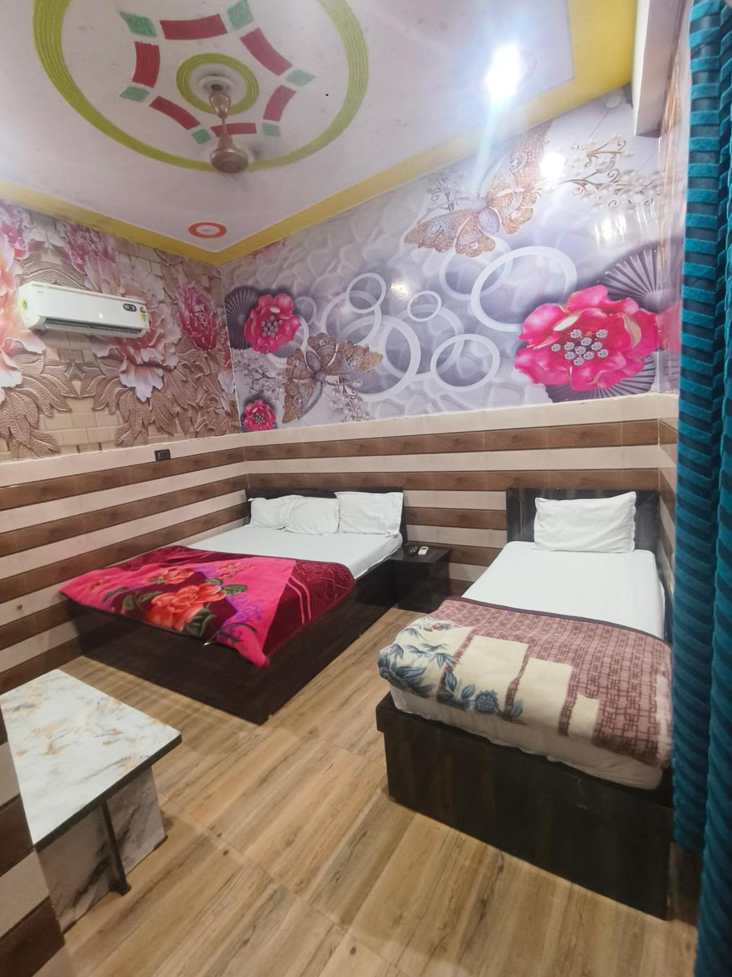 K.D.Dham-Near Prem Mandir Hotel Vrindavan Exterior photo