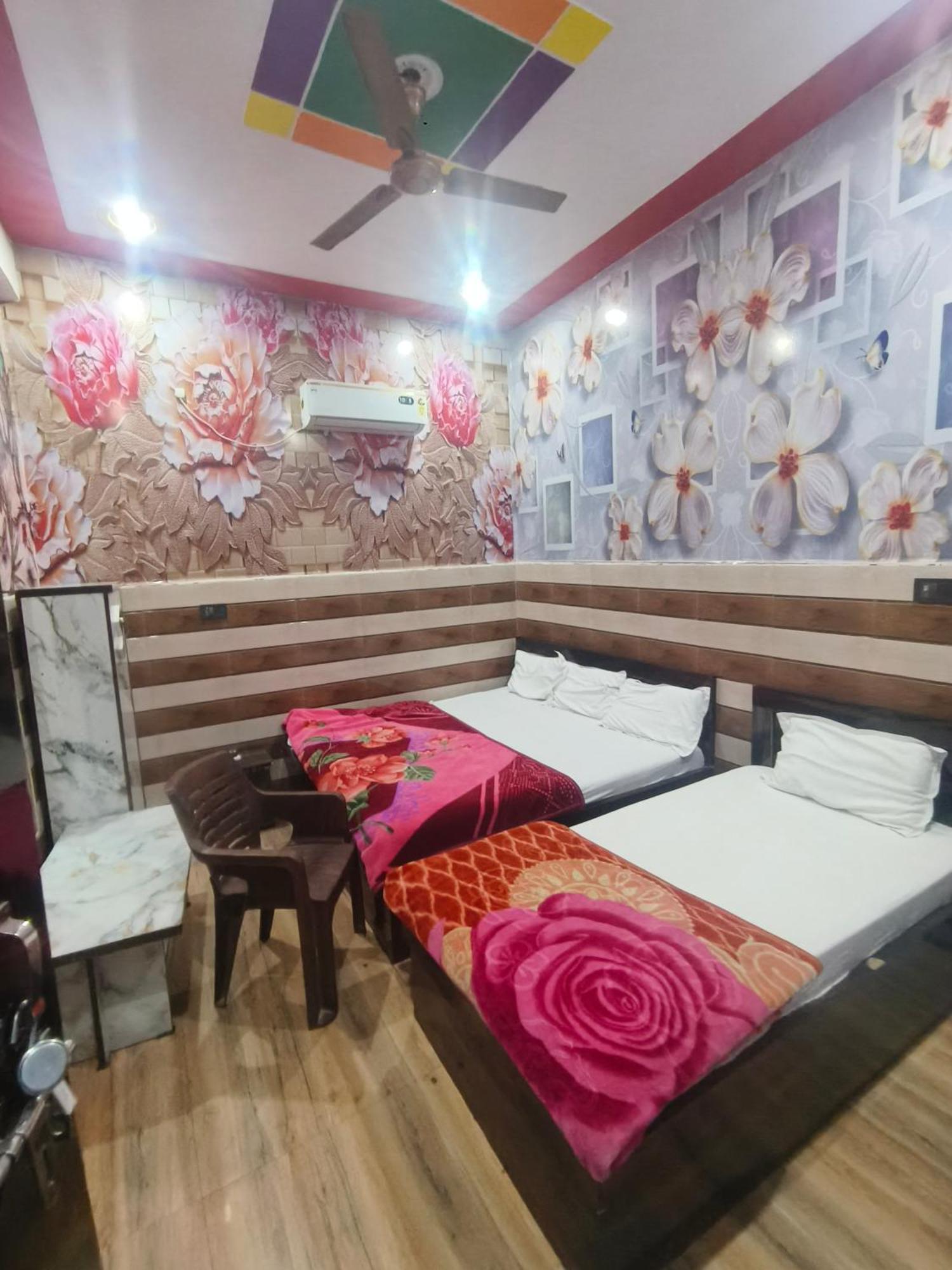 K.D.Dham-Near Prem Mandir Hotel Vrindavan Exterior photo