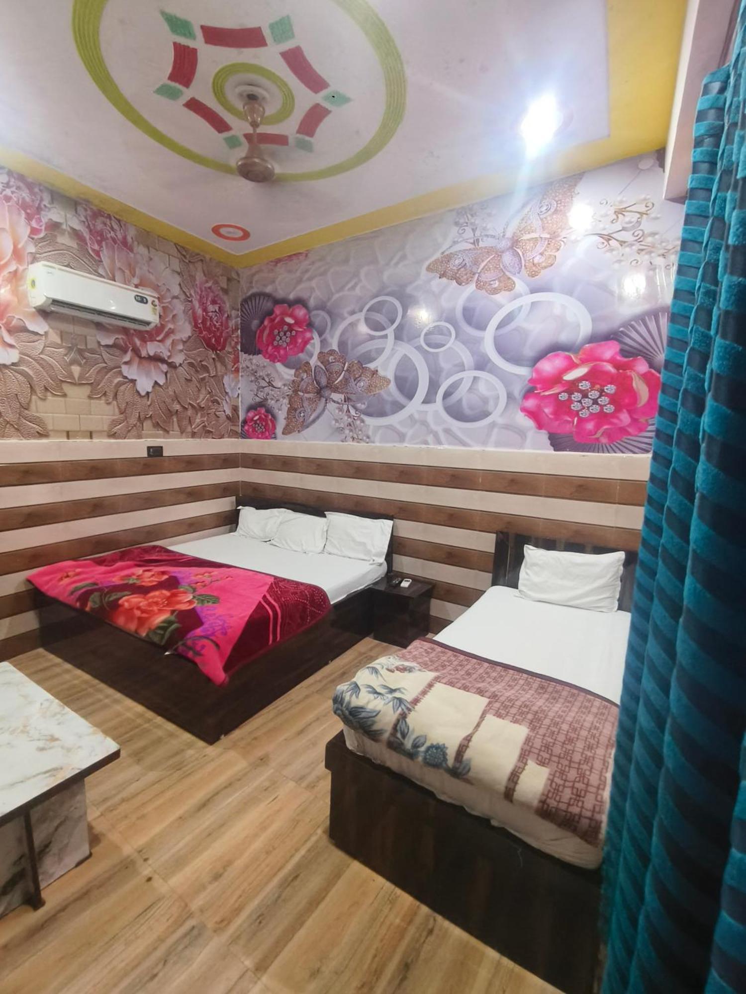 K.D.Dham-Near Prem Mandir Hotel Vrindavan Exterior photo