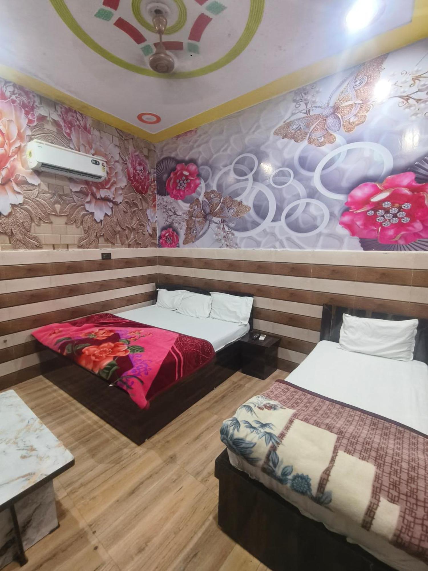 K.D.Dham-Near Prem Mandir Hotel Vrindavan Exterior photo