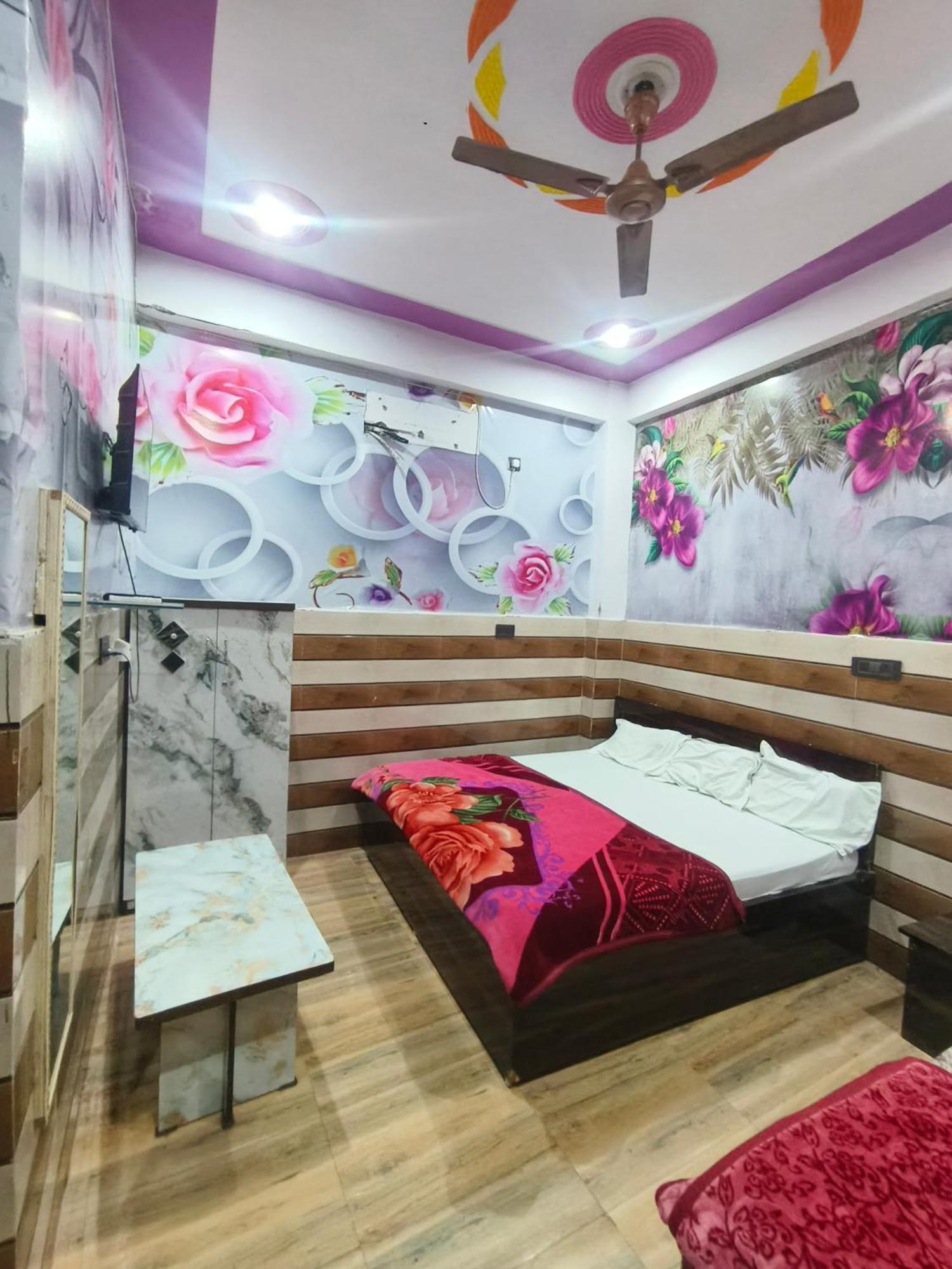 K.D.Dham-Near Prem Mandir Hotel Vrindavan Exterior photo