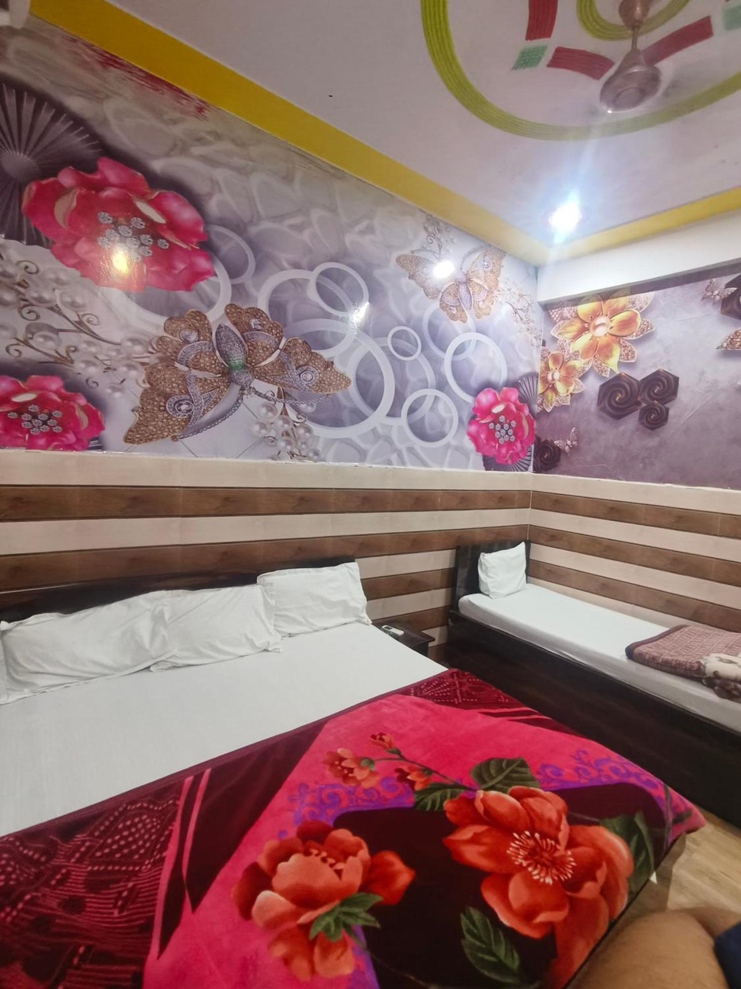 K.D.Dham-Near Prem Mandir Hotel Vrindavan Exterior photo