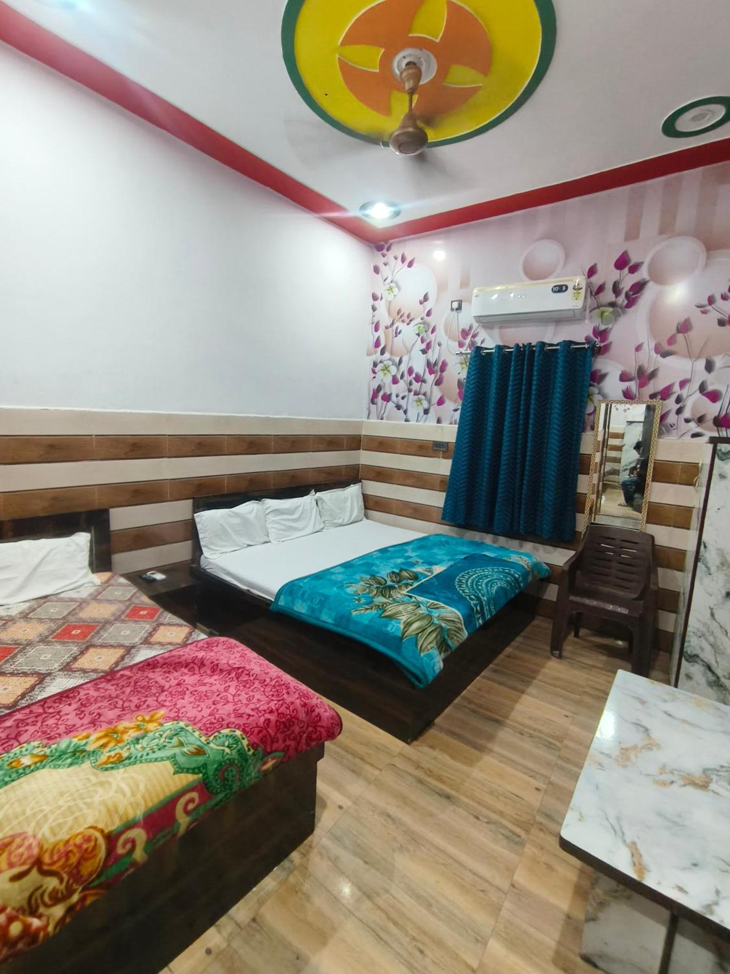 K.D.Dham-Near Prem Mandir Hotel Vrindavan Exterior photo