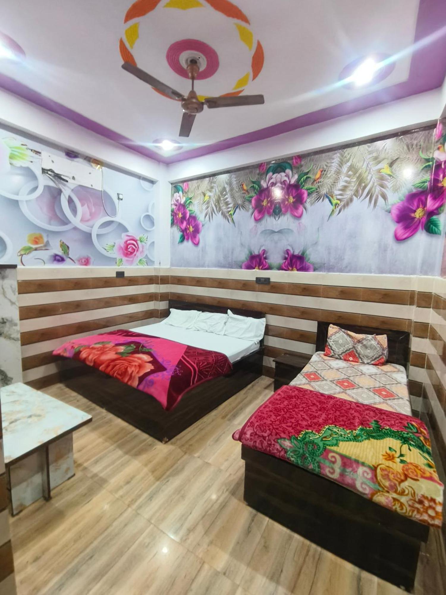K.D.Dham-Near Prem Mandir Hotel Vrindavan Exterior photo