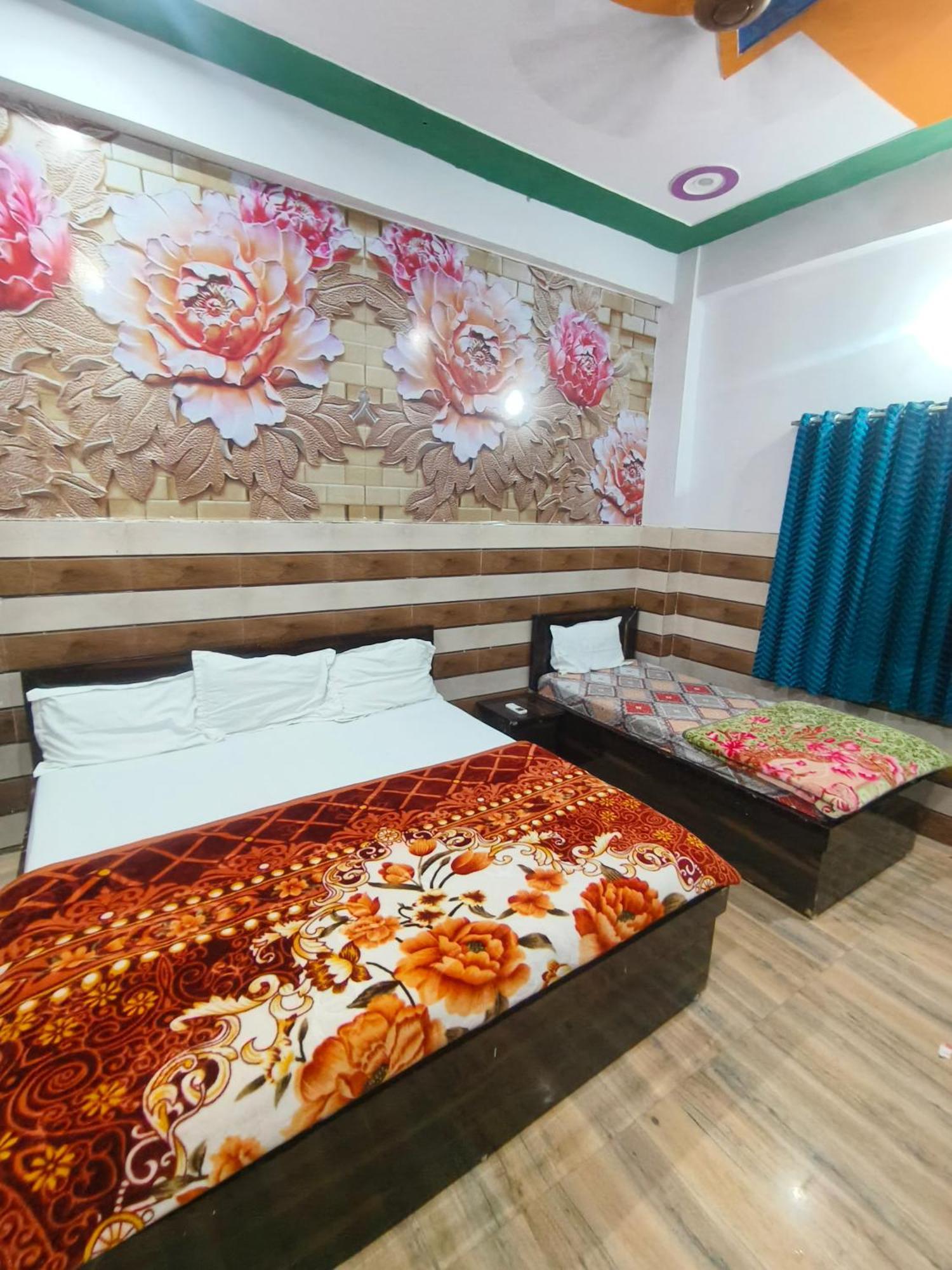 K.D.Dham-Near Prem Mandir Hotel Vrindavan Exterior photo