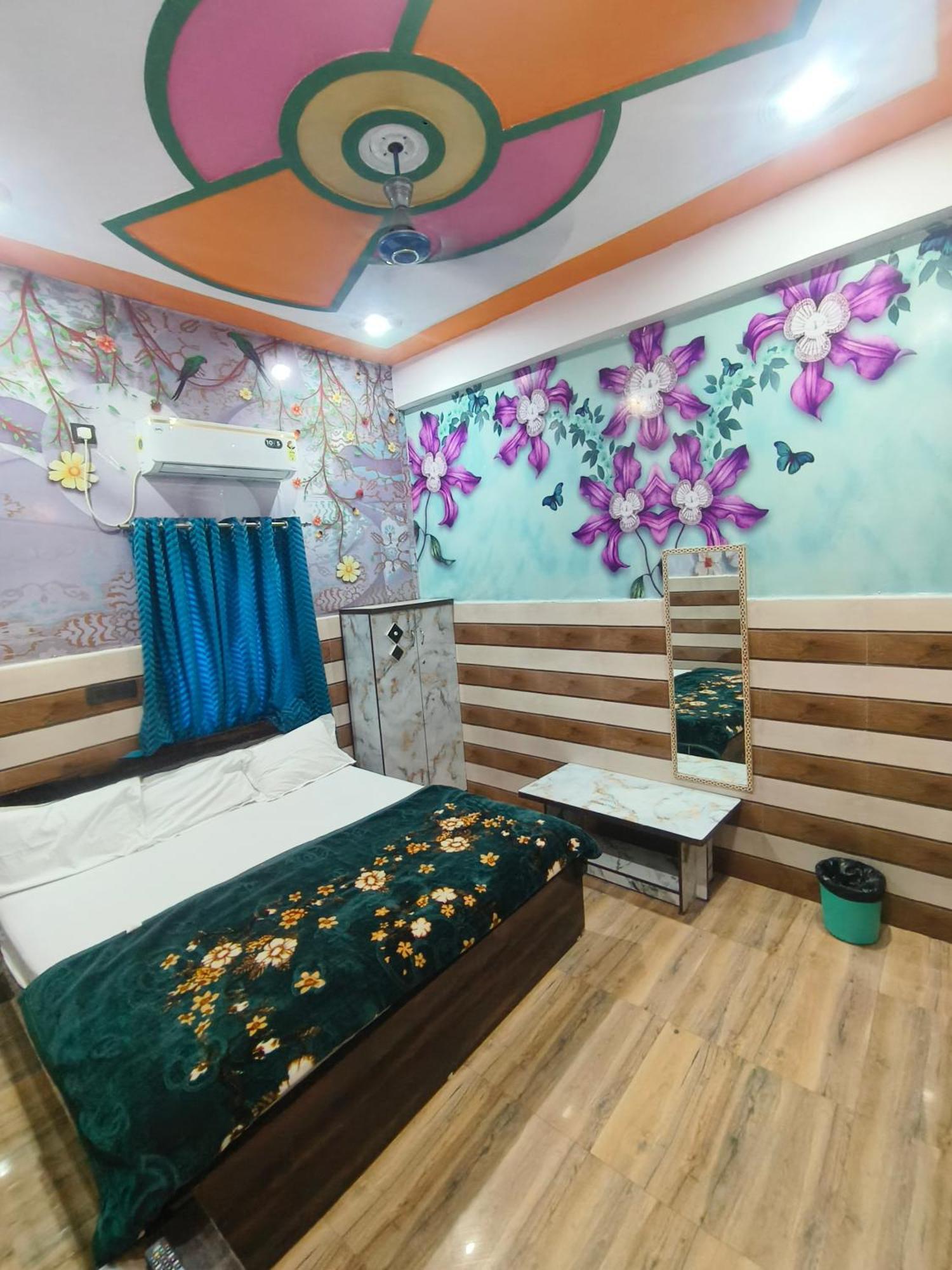 K.D.Dham-Near Prem Mandir Hotel Vrindavan Exterior photo